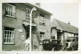 The Barley Mow in 1947 | Andy Gray